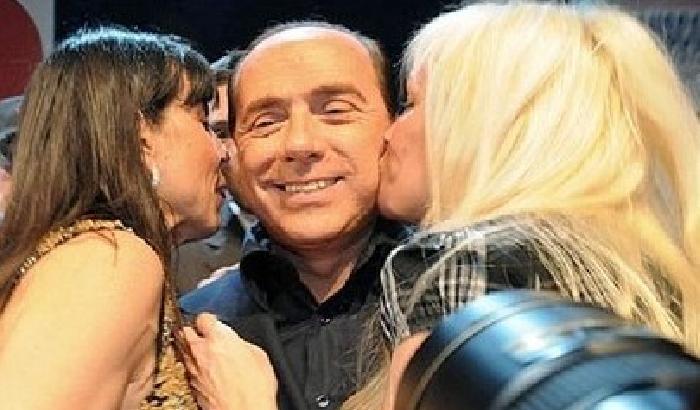 Porno ricatti: la spy story su Berlusconi