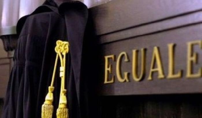 00CE30-NEWS_104552 Violentarono un compagno di squadra: a processo