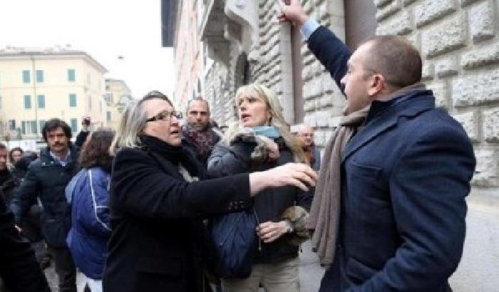 00D019-NEWS_105587 La Kyenge arriva a Brescia: tafferugli e disordini