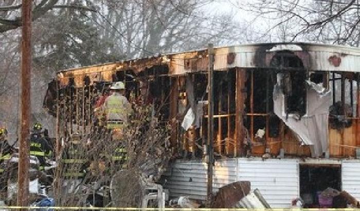 Usa, bimbo eroe salva 6 persone da un incendio e muore tra le fiamme