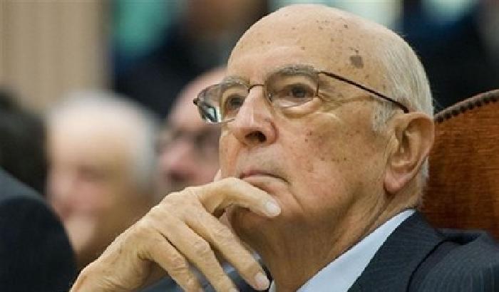 00D296-NEWS_106926 «Napolitano boia», bufera su M5s