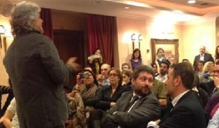 00D322-beppe-grillo-a-roma-con-i-suoi-deputati Beppe Grillo a Roma con i suoi deputati