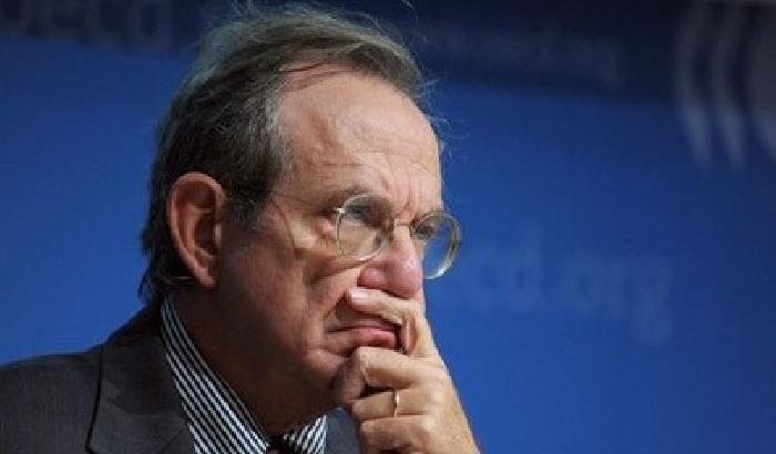 Economia a Padoan: sta tornando da Sidney