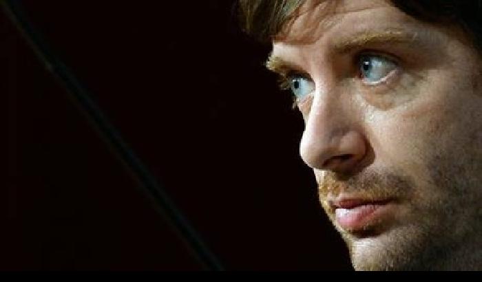 00D695-NEWS_109129 Sul web gli elettori chiedono a Civati di votare la fiducia