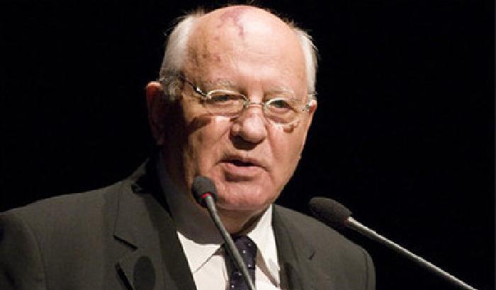 00D9D4-mikhail-gorbaciov Mikhail Gorbaciov