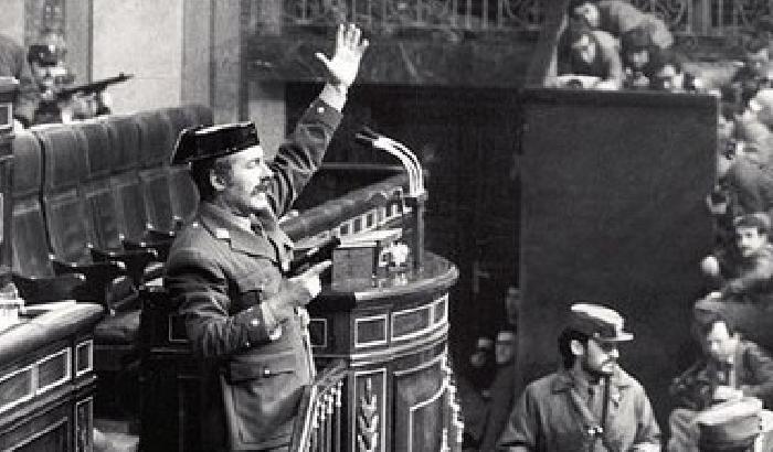 00D9E5-NEWS_111053 Festeggia il tentato golpe: destituito il figlio Tejero