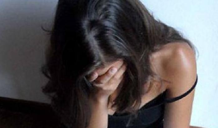 00C6BA-NEWS_100272 La costringeva a rapporti sessuali: accusato di molestie sulla figlia 13enne