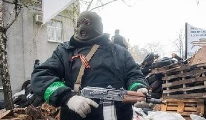 Gli ucraini attaccano i filorussi di Slaviansk