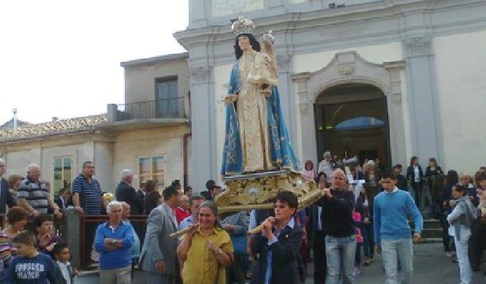 'Ndrangheta: a Sant'Onofrio Pasqua senza processione