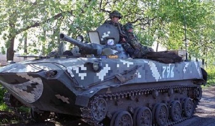 Ucraina, i filorussi occupano la sede della tv a Donetsk