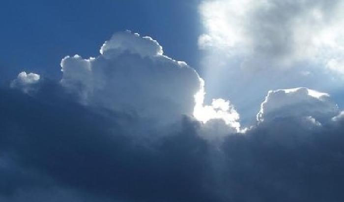 00E130-NEWS_115468 Meteo: oggi ancora pioggia, domani torna il bel tempo