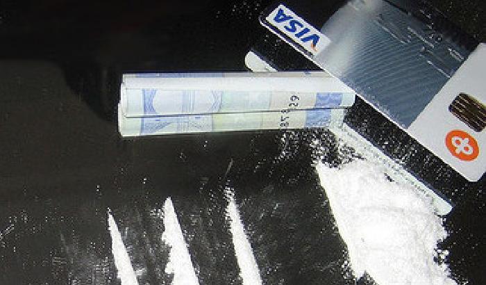 00E309-NEWS_116653 Allarme droga: triplicato l'uso di eroina e cannabis tra i giovani