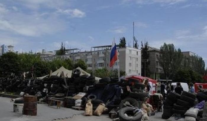 Caos in Ucraina: distrutte le urne a Donetsk
