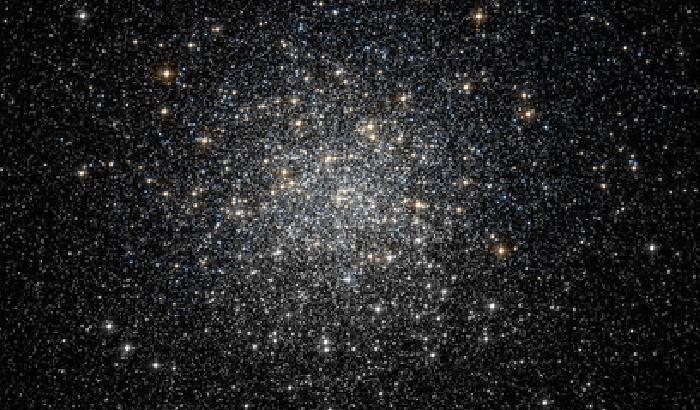 00E536-l-ammasso-globulare-messier-3-crediti-nasa-esa-hst L'ammasso globulare Messier 3. Crediti: NASA/ESA/HST