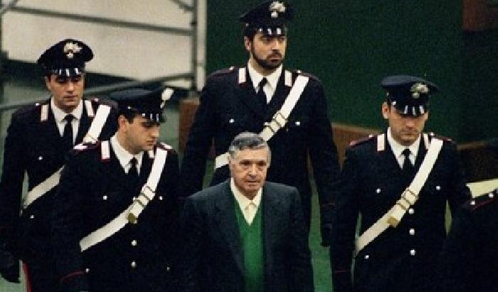 Mafia, un pentito rivela: Riina partecipava ai summit coi ministri