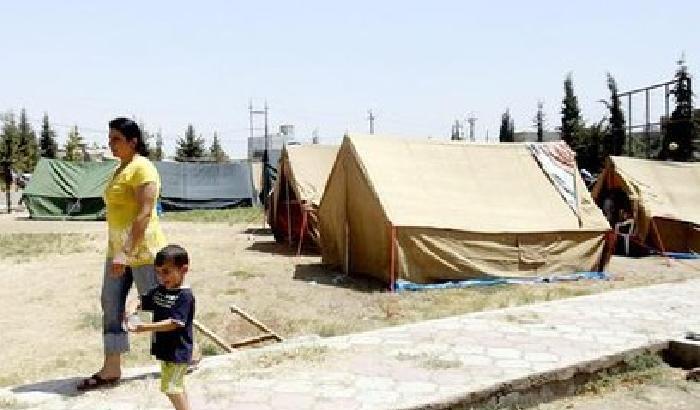 00F059-NEWS_124851 Iraq, arrivato il primo aereo di aiuti italiani