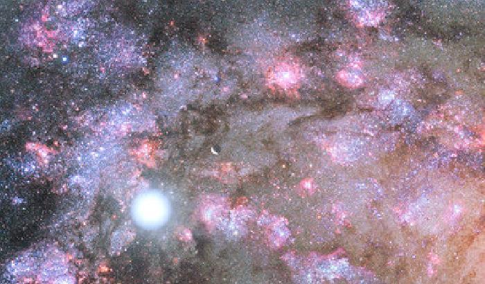 00F1ED-NEWS_125709 La spettacolare nascita di una galassia mastodontica