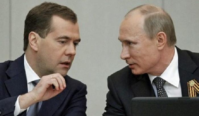 Medvedev e Putin