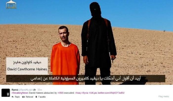 00F447-NEWS_126880 Isis decapita Haines. Cameron: atto diabolico