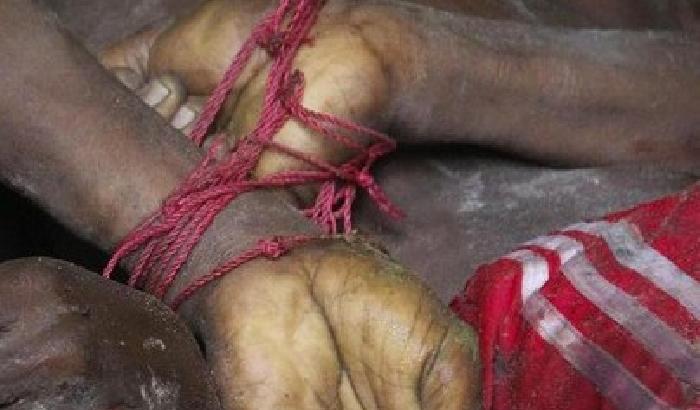 00F6E0-NEWS_128066 Donna lapidata per poliandria in Somalia