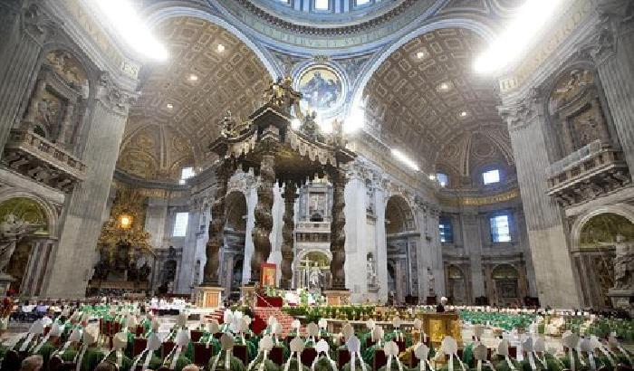 00F7D6-la-santa-messa-ha-aperto-il-sinodo-dei-vescovi-sulla-famiglia La Santa Messa ha aperto il sinodo dei vescovi sulla famiglia