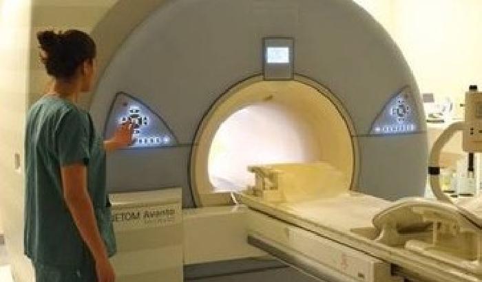 Tumori: un nuovo apparecchio hi-tech per scoprirli senza radiazioni