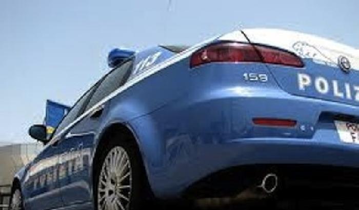 Arancia meccanica all'Esquilino: abusano e rapinano portiere d'albergo