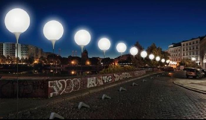 00FDDA-NEWS_131440 Berlino, un muro di luci per celebrarne i 25 anni della caduta
