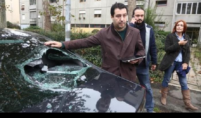 00FDDB-NEWS_131447 Bologna: gli antagonisti pestano un cronista del Carlino