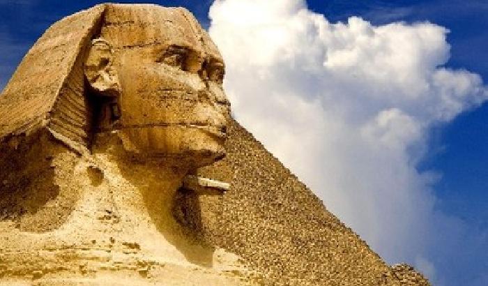 010016-NEWS_132530 La Sfinge di Giza diventa meno misteriosa