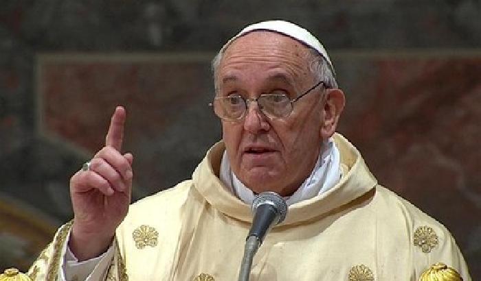 00FEE6-NEWS_131958 Il Papa: il dio denaro è causa della povertà