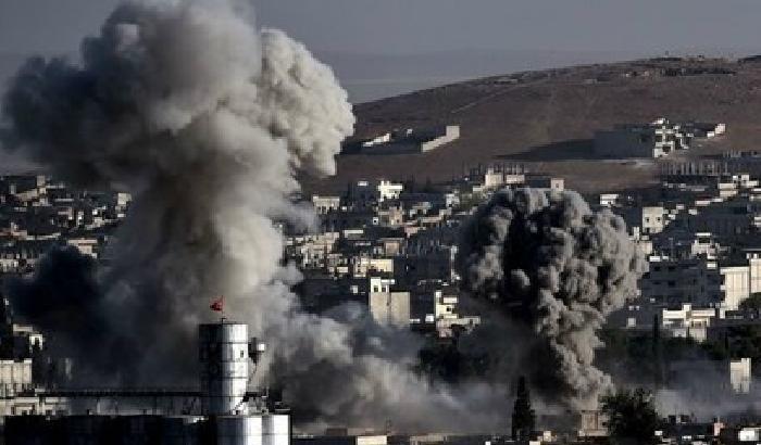 Bombardamenti su Kobane