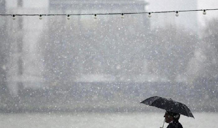 Inverno  a gonfie vele sul nord Italia