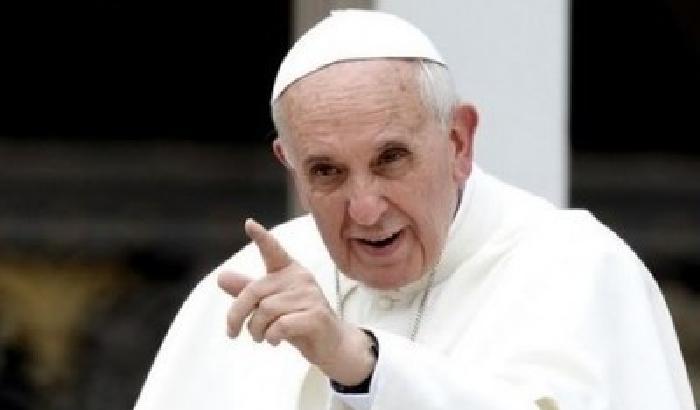 Il Papa: oggi l'economia uccide