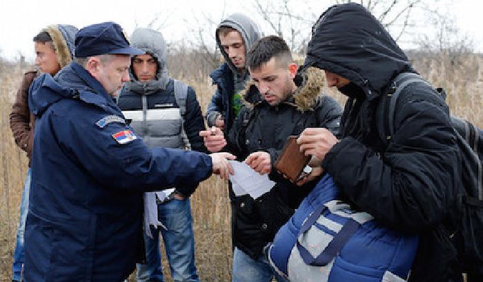 010DE5-NEWS_139894 L'esodo dei kosovari verso Ungheria e Serbia