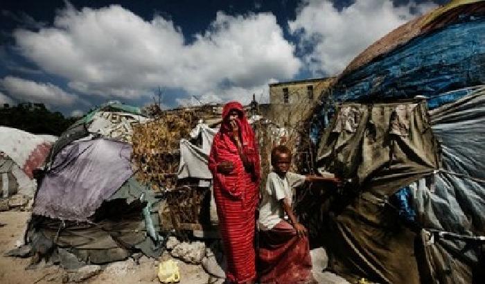 01110C-NEWS_141600 Crisi globale, Amnesty ai leader mondiali: agite o la prospettiva sarà tetra