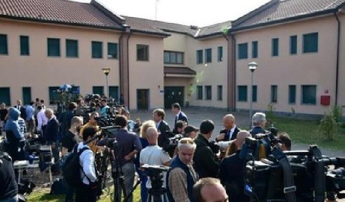 01129A-NEWS_142427 Berlusconi: continuerò l'esperienza a Cesano, mi dà serenità