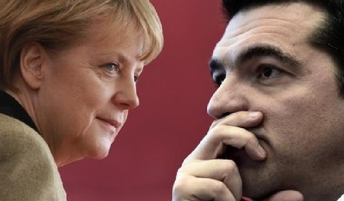 La Merkel invita Tsipras a Berlino, lui accetta