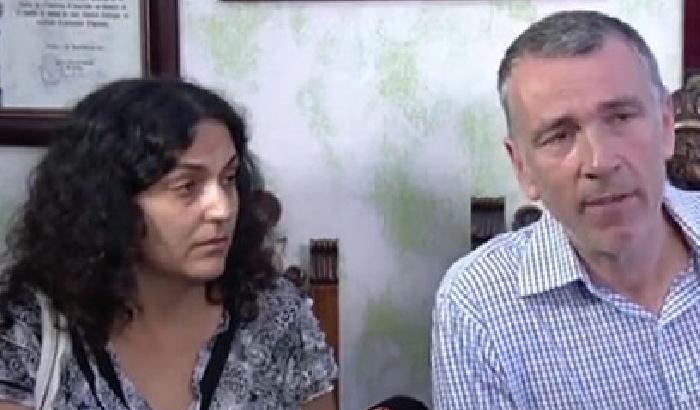 In galera per curare il figlio con un nuovo metodo: il bimbo è guarito