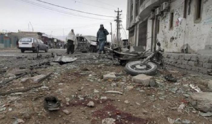 0115FD-NEWS_144142 Afghanistan: 6 bimbi muoiono per una bomba