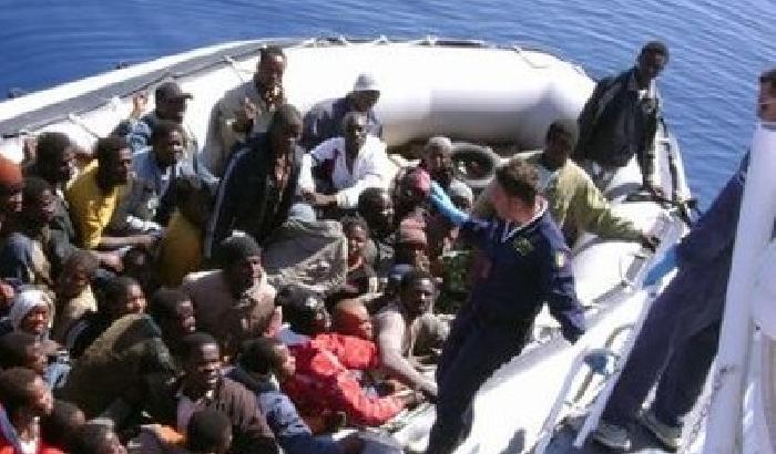 Immigrazione, sgominata una rete di trafficanti di uomini