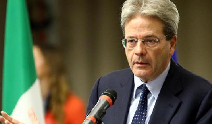 Gentiloni: gli scafisti finanziano il terrorismo