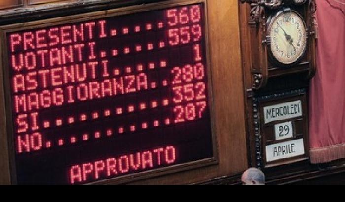 Italicum prima fiducia, 38 Pd non la votano