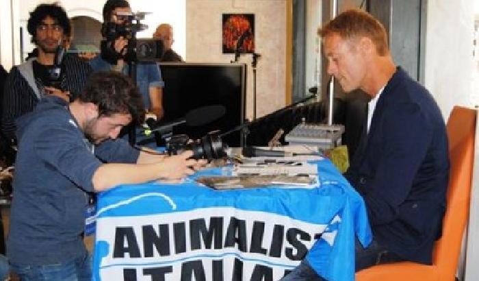 Rocco Siffredi diventa il paladino degli animali