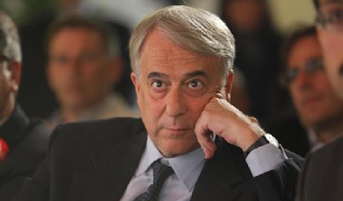 Pisapia: serve un nuovo partito a sinistra, io farei da ponte