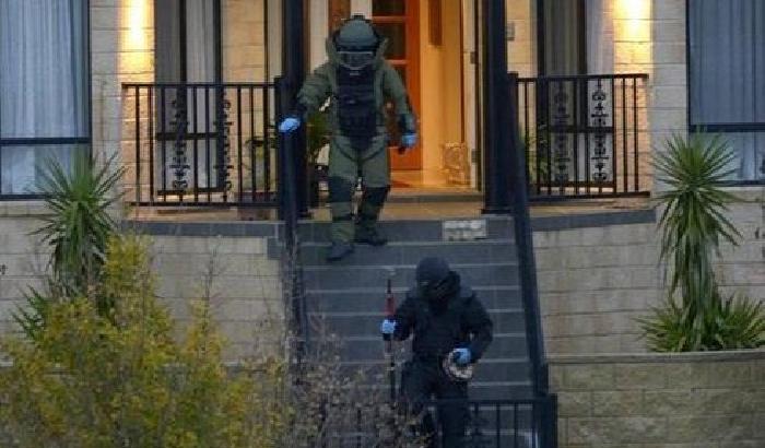 Perquisizione in casa del 17enne australiano