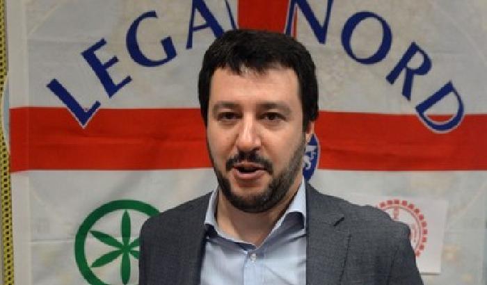 Salvini, dopo l'incidente a Roma, cavalca il razzismo