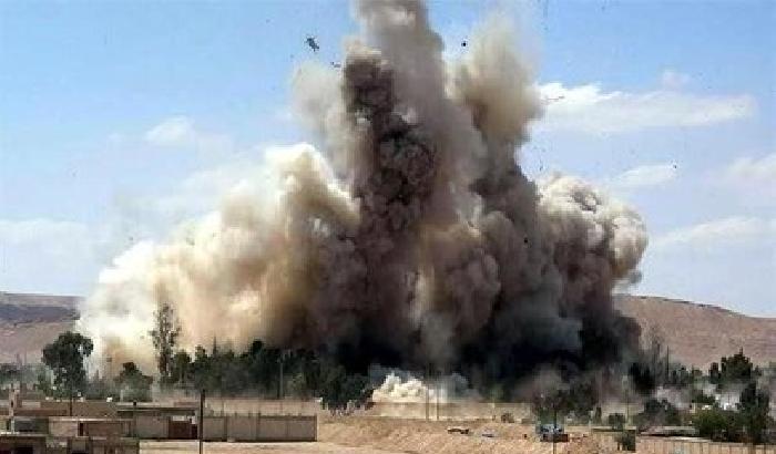 012233-NEWS_150317 L'Isis fa saltare la prigione-lager di Palmira