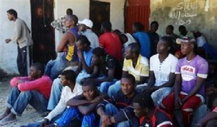 Sbarchi, in 860 arrivano a Palermo. Tanti i nuclei familiari con bambini