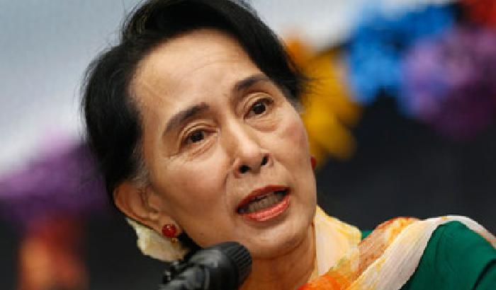 Al via la prima visita Aung San Suu Kyi in Cina
